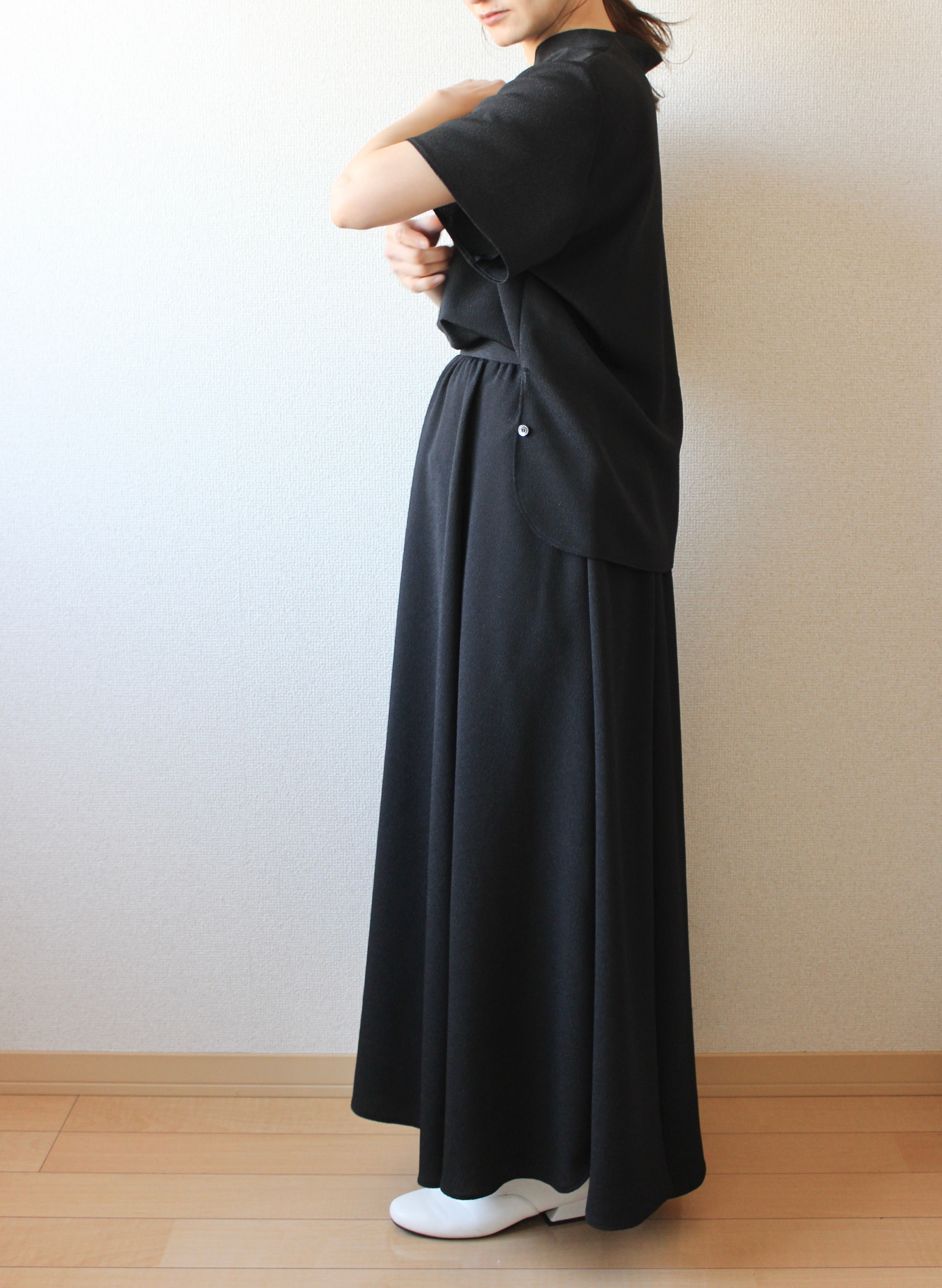 【遠隔試着】// gourd neck blouse - black -