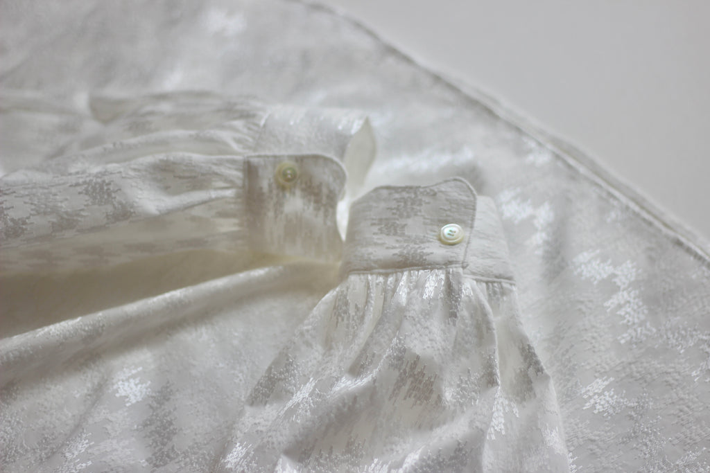 // wave collar blouse - white - 【12月下旬〜1月中旬お届け予定】