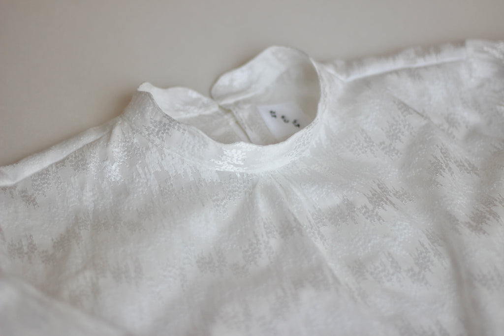 // wave collar blouse - white - 【12月下旬〜1月中旬お届け予定】