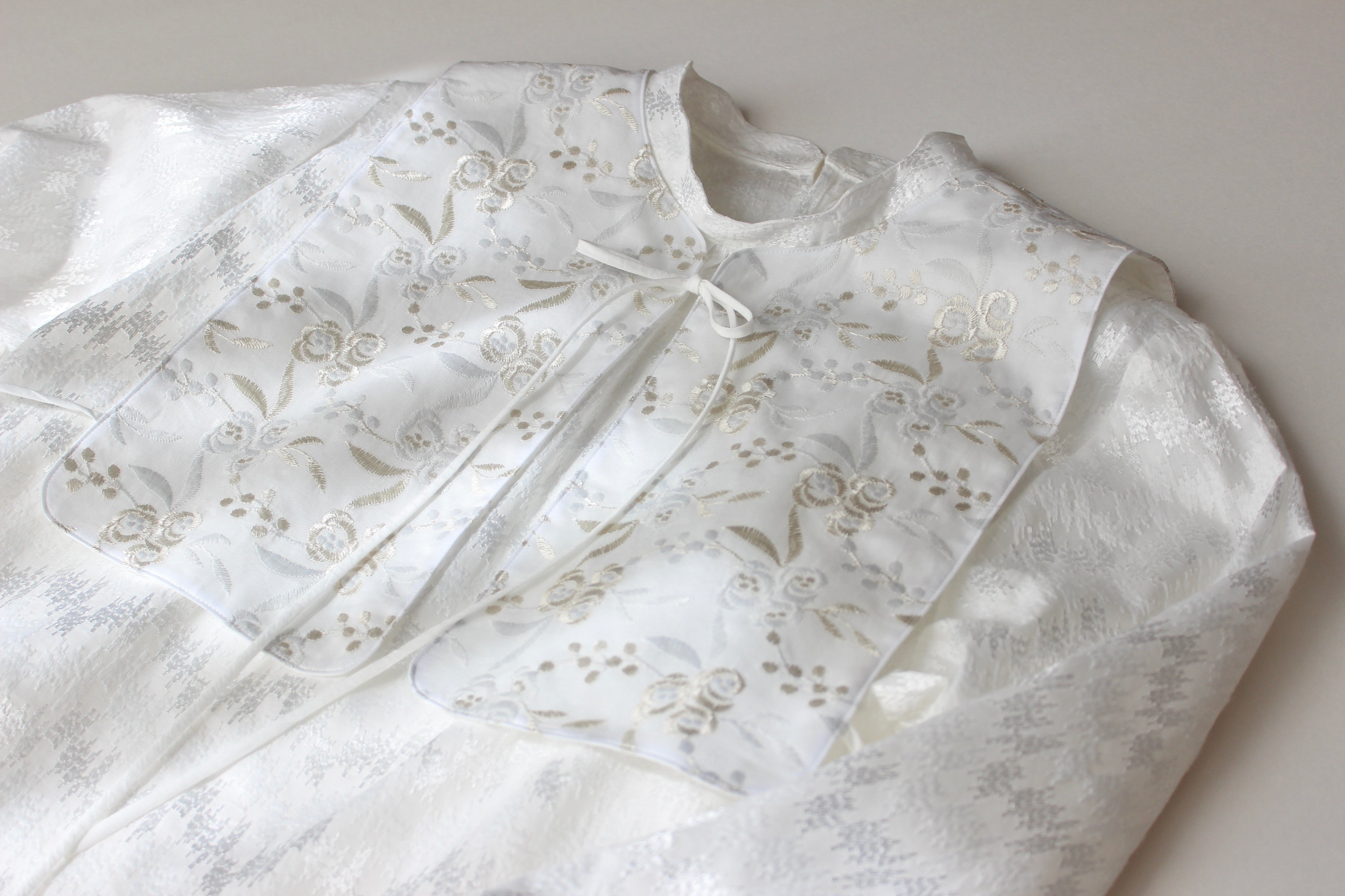 // wave collar blouse - white - 【12月下旬〜1月中旬お届け予定】