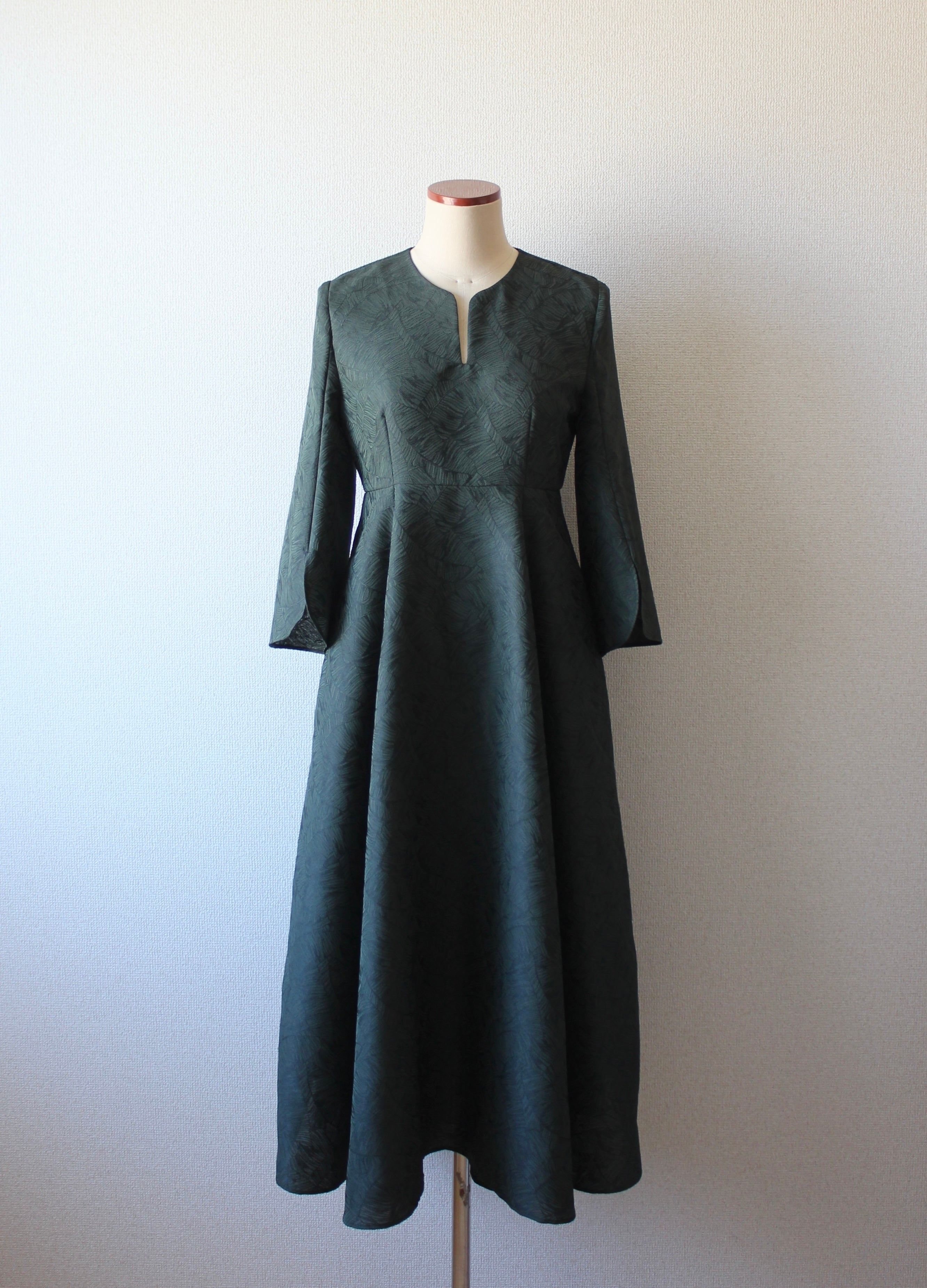 // stem sleeve dress - forest green - 【10月中旬〜下旬お届け予定】