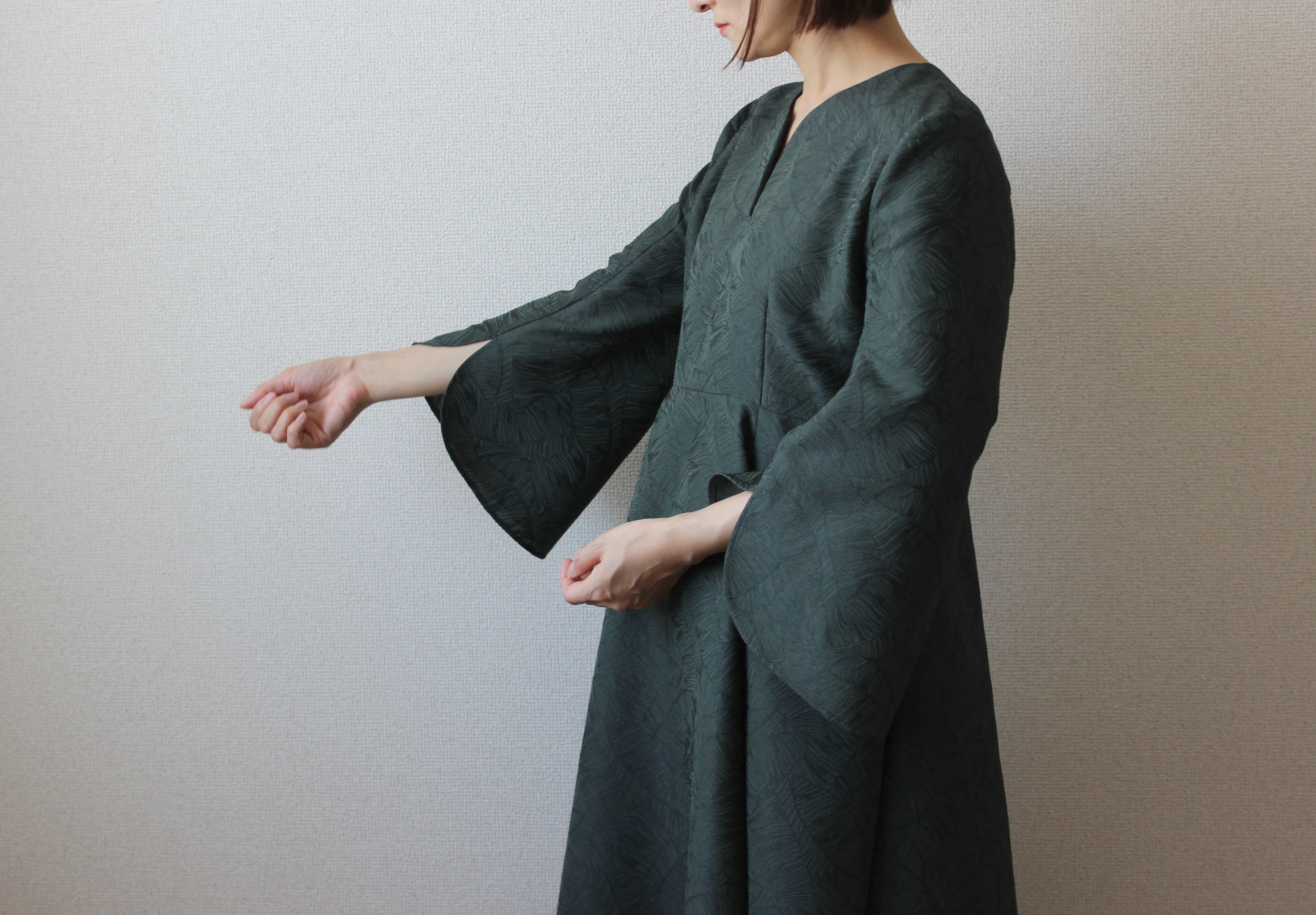 ワンピース makusa stem sleeve dress forest green stem sleeve dress - forest green - 【12月中旬〜下旬お届け予定