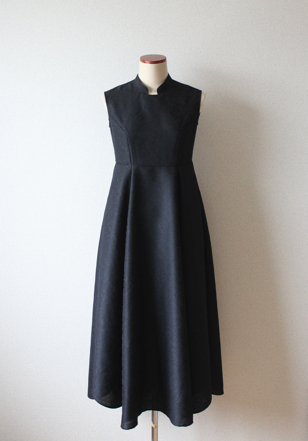 // sleeveless dress - black - 【10月中旬〜下旬お届け予定】