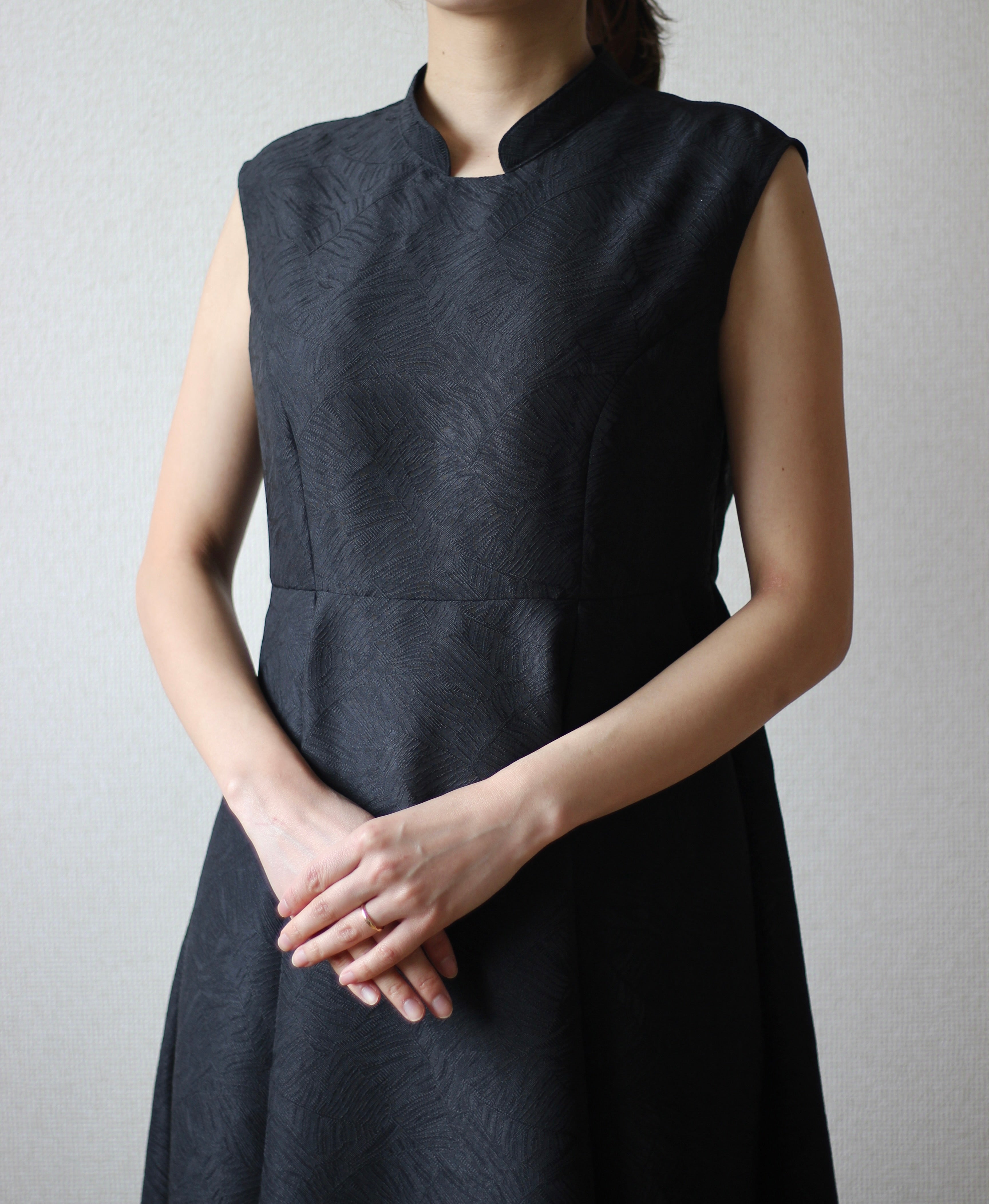 // sleeveless dress - black - 【10月中旬〜下旬お届け予定】