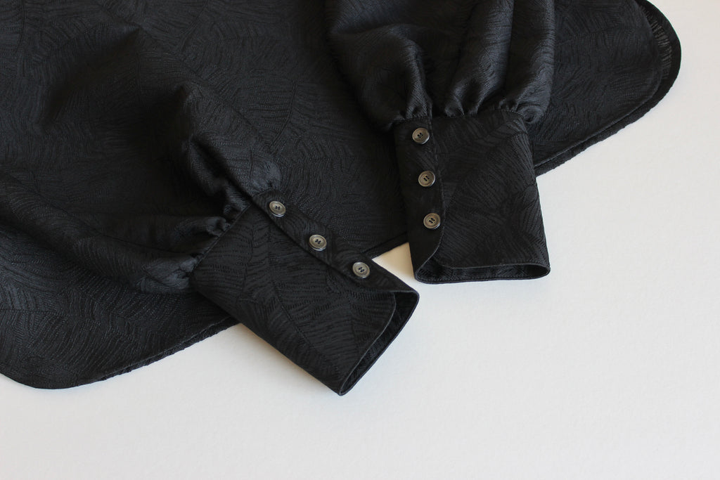 【遠隔試着】// gourd neck blouse (long sleeve) - black -