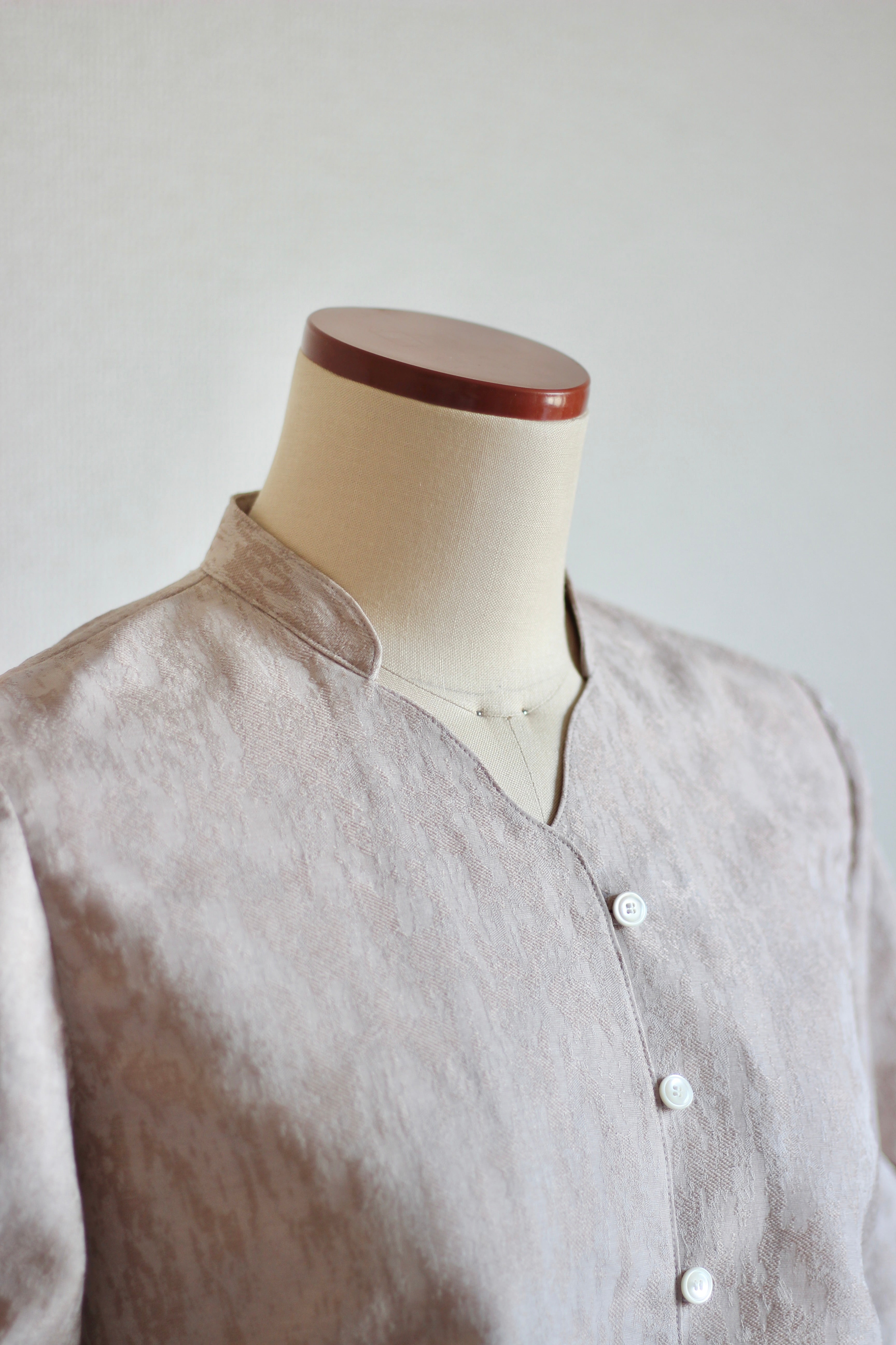 // fin sleeve blouse - milk tea - 【10月中旬〜下旬お届け予定】