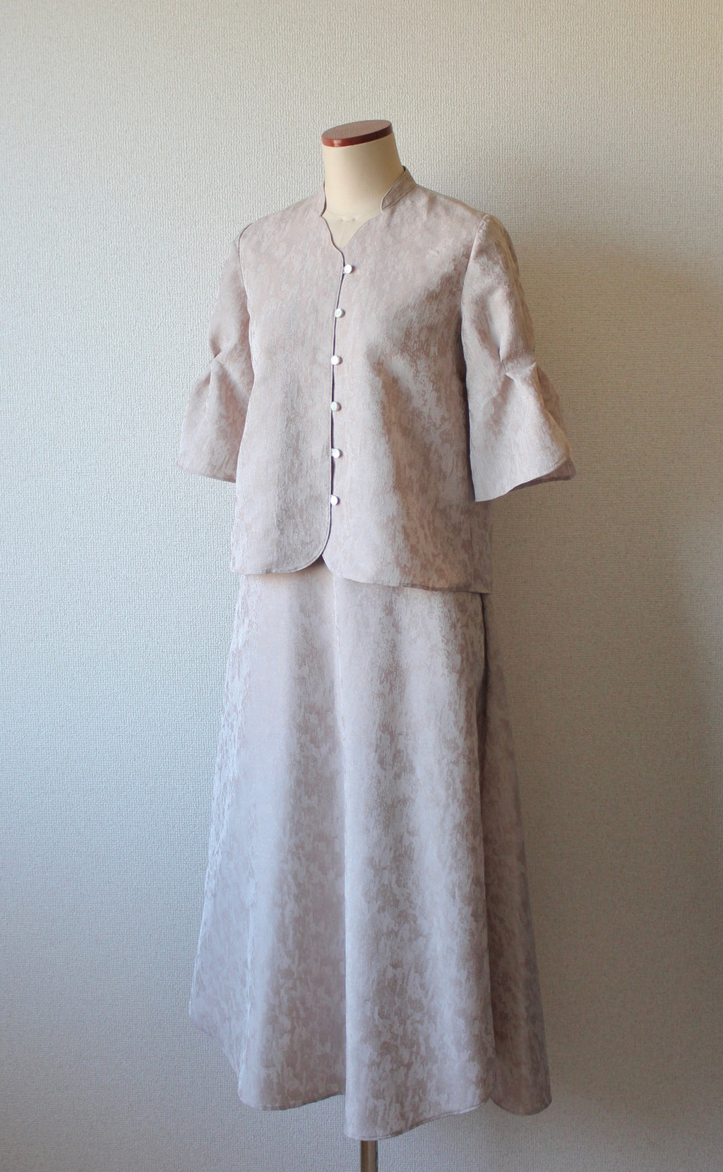 【遠隔試着】// fin sleeve blouse - milk tea -