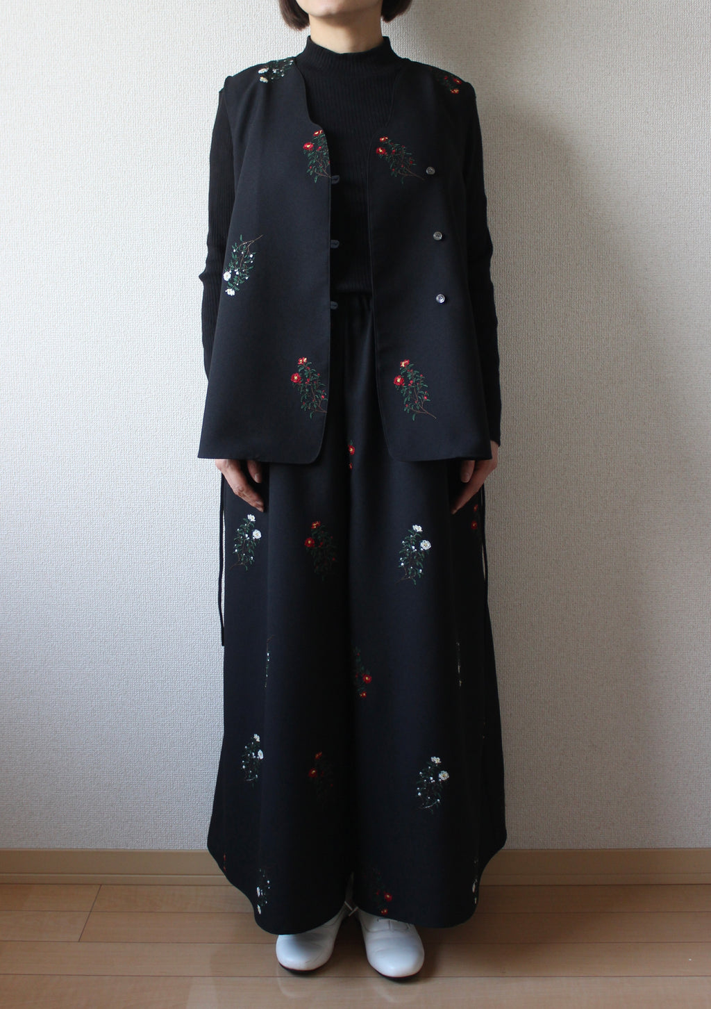 【遠隔試着】// wave neck vest - sazanka -