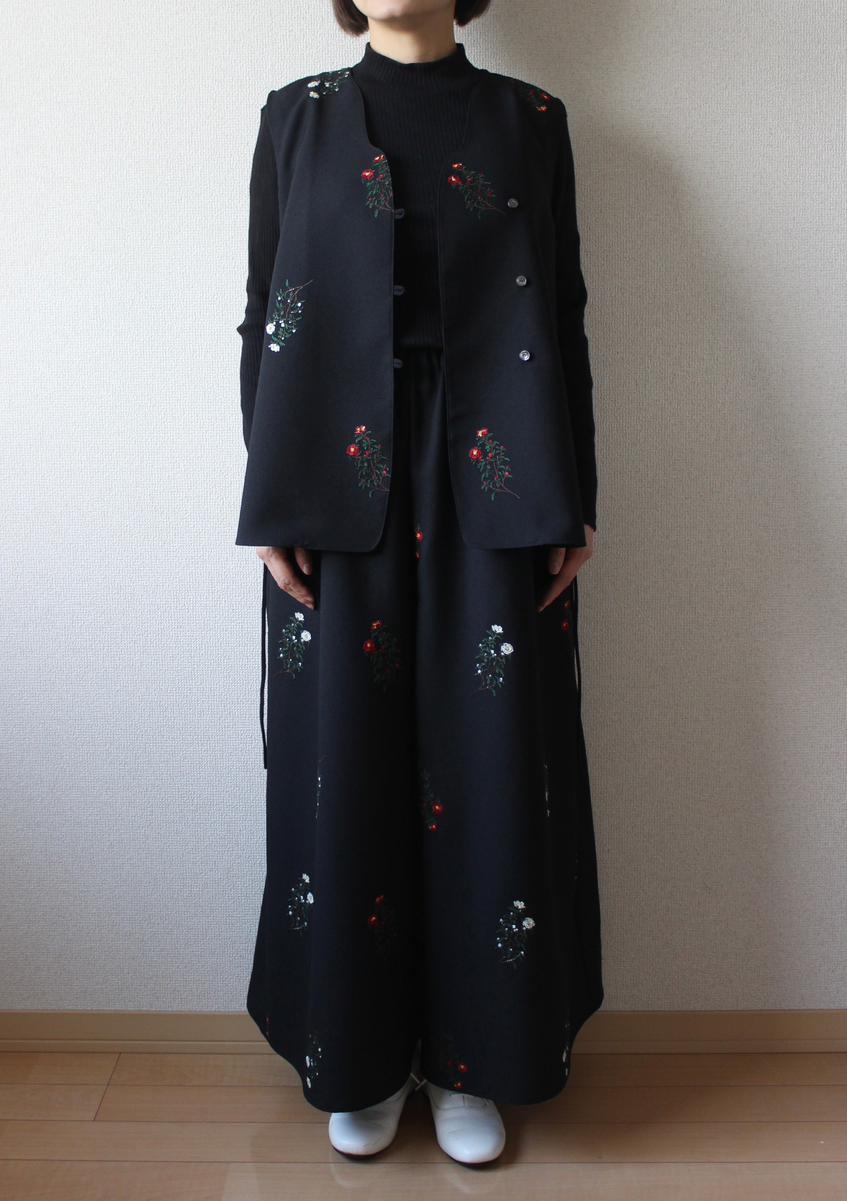 【遠隔試着】// wave neck vest - sazanka -
