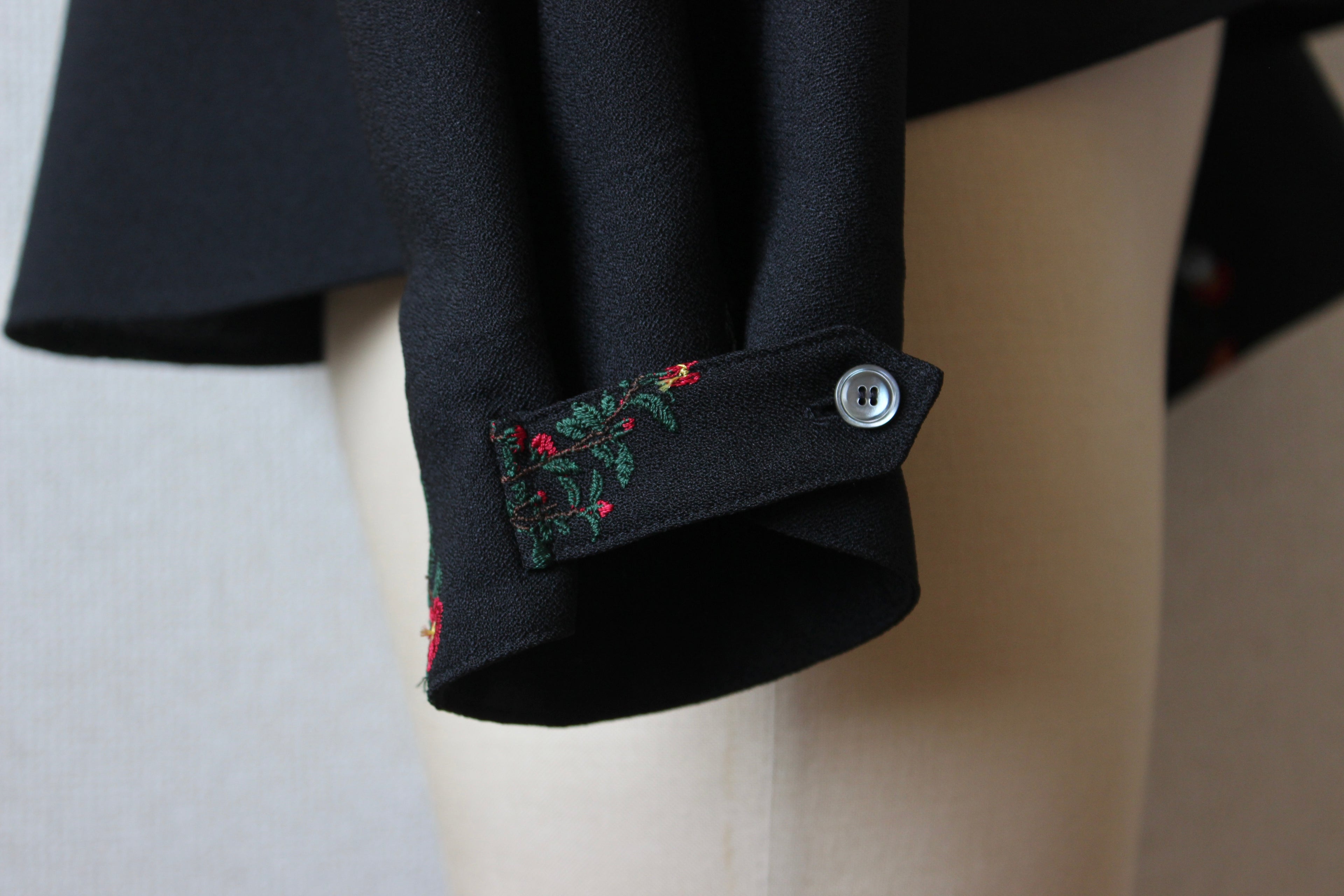 // squeeze sleeve blouse - sazanka - 【12月下旬〜1月中旬お届け予定】