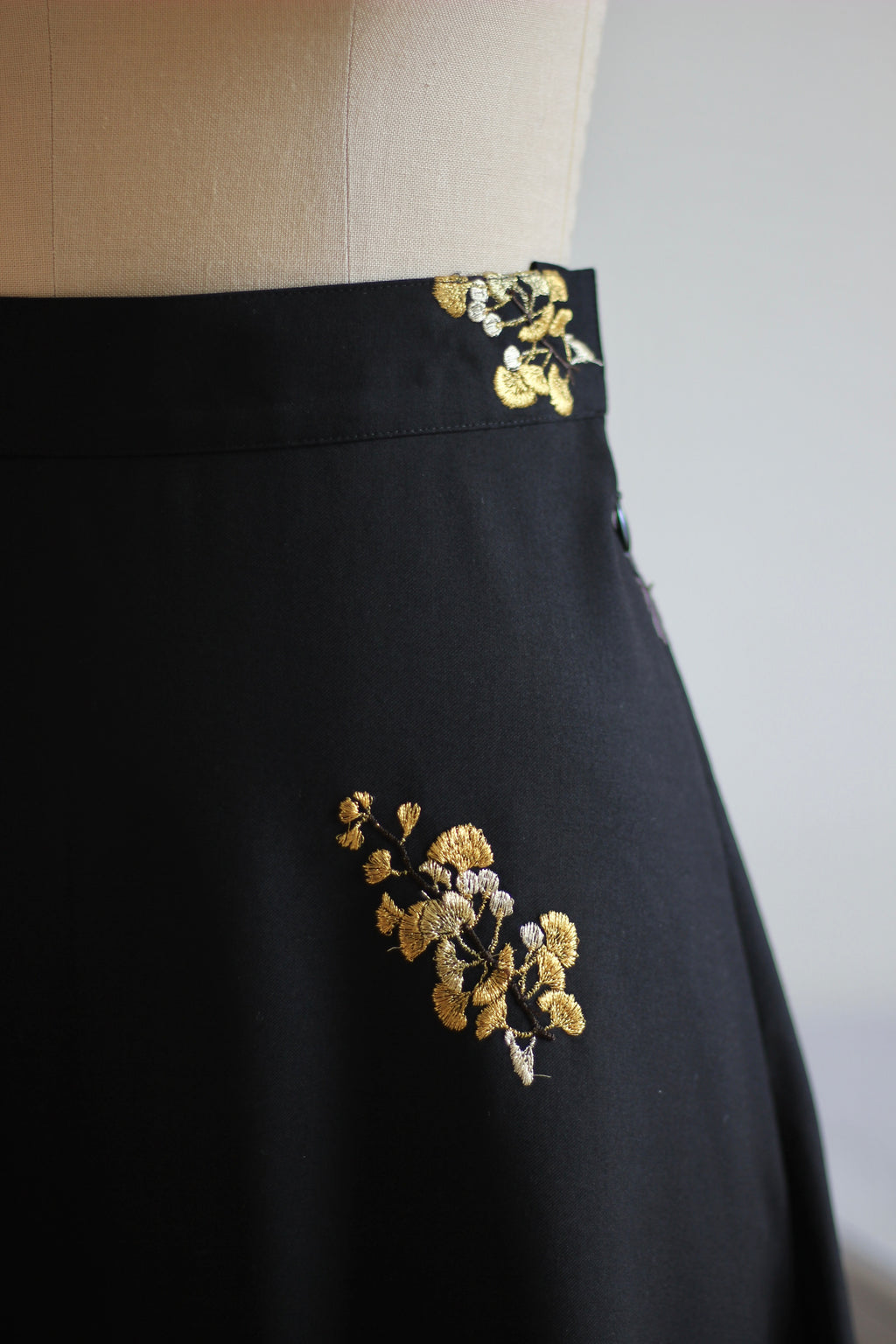 // semi flare skirt - icho -【2月下旬〜3月下旬お届け予定】