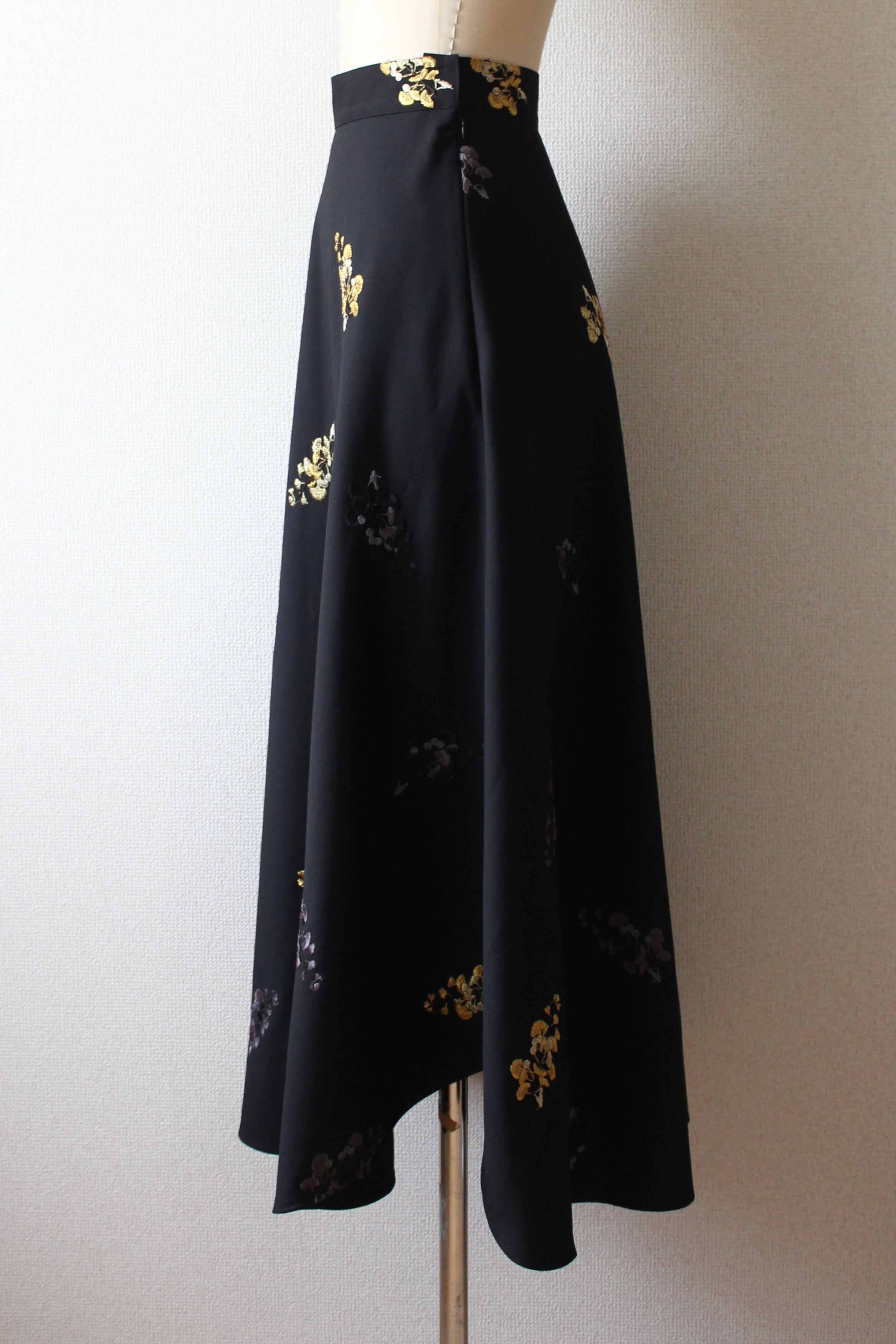 // semi flare skirt - icho -【2月下旬〜3月下旬お届け予定】