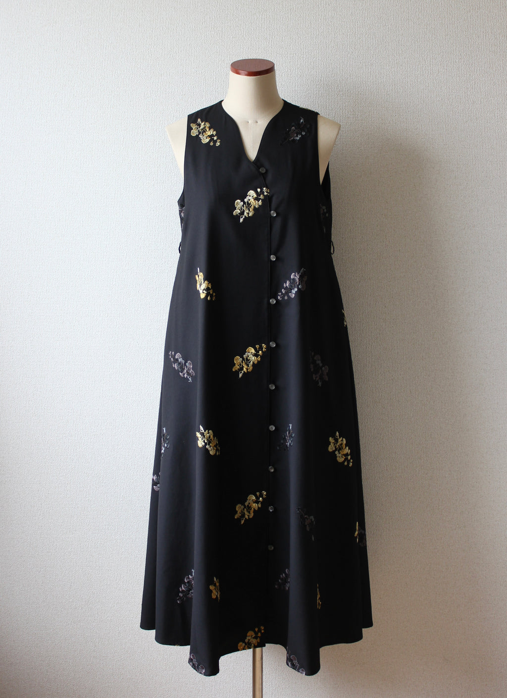 // wave neck one piece - icho - 【2月下旬〜3月下旬お届け予定】