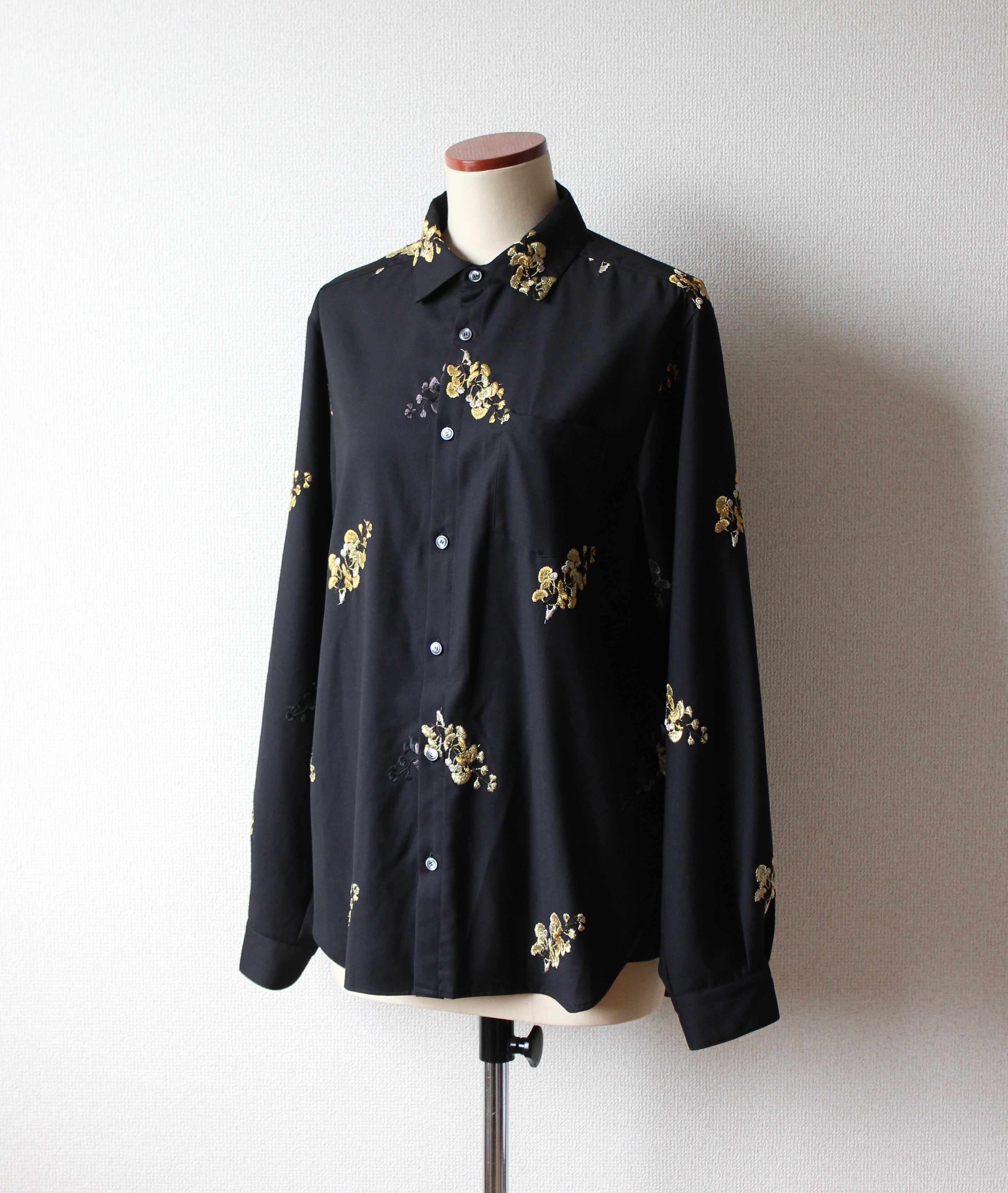 // slash collar shirt - icho -【3月下旬〜4月下旬お届け予定】