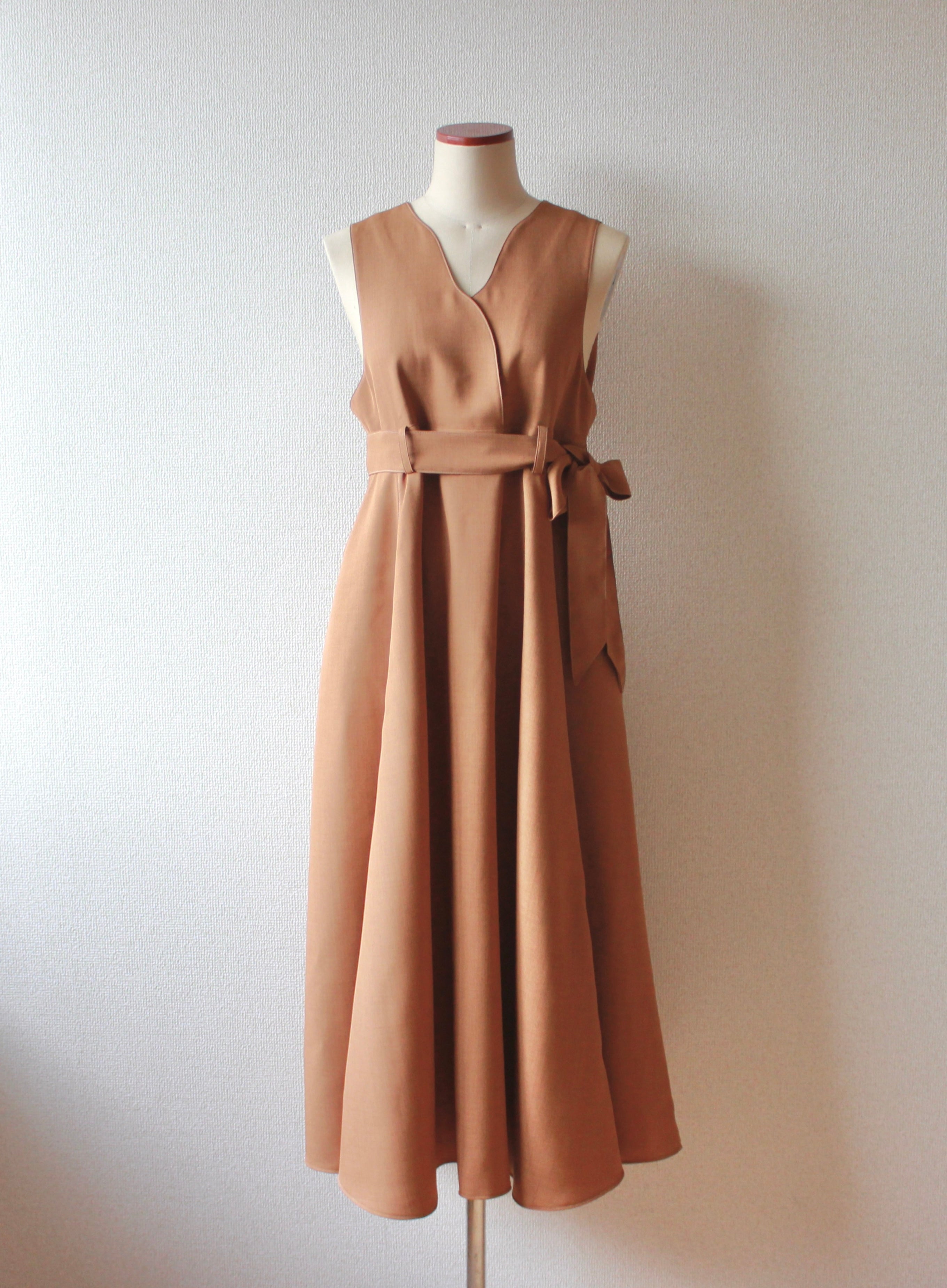 bloom jumper skirt - camel - 【3月下旬〜4月下旬お届け予定】 – MAKUSA